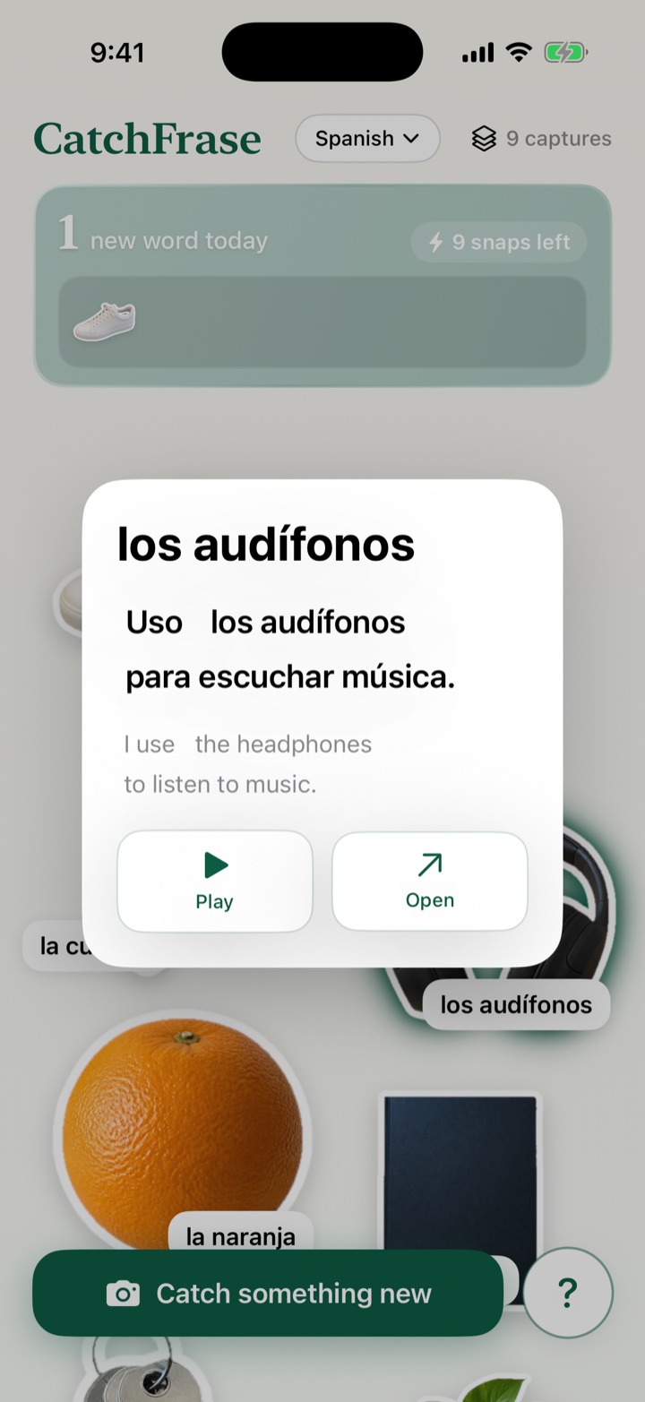 A word card for los audífonos with the example sentence 'Uso los audífonos para escuchar música' and its English translation.